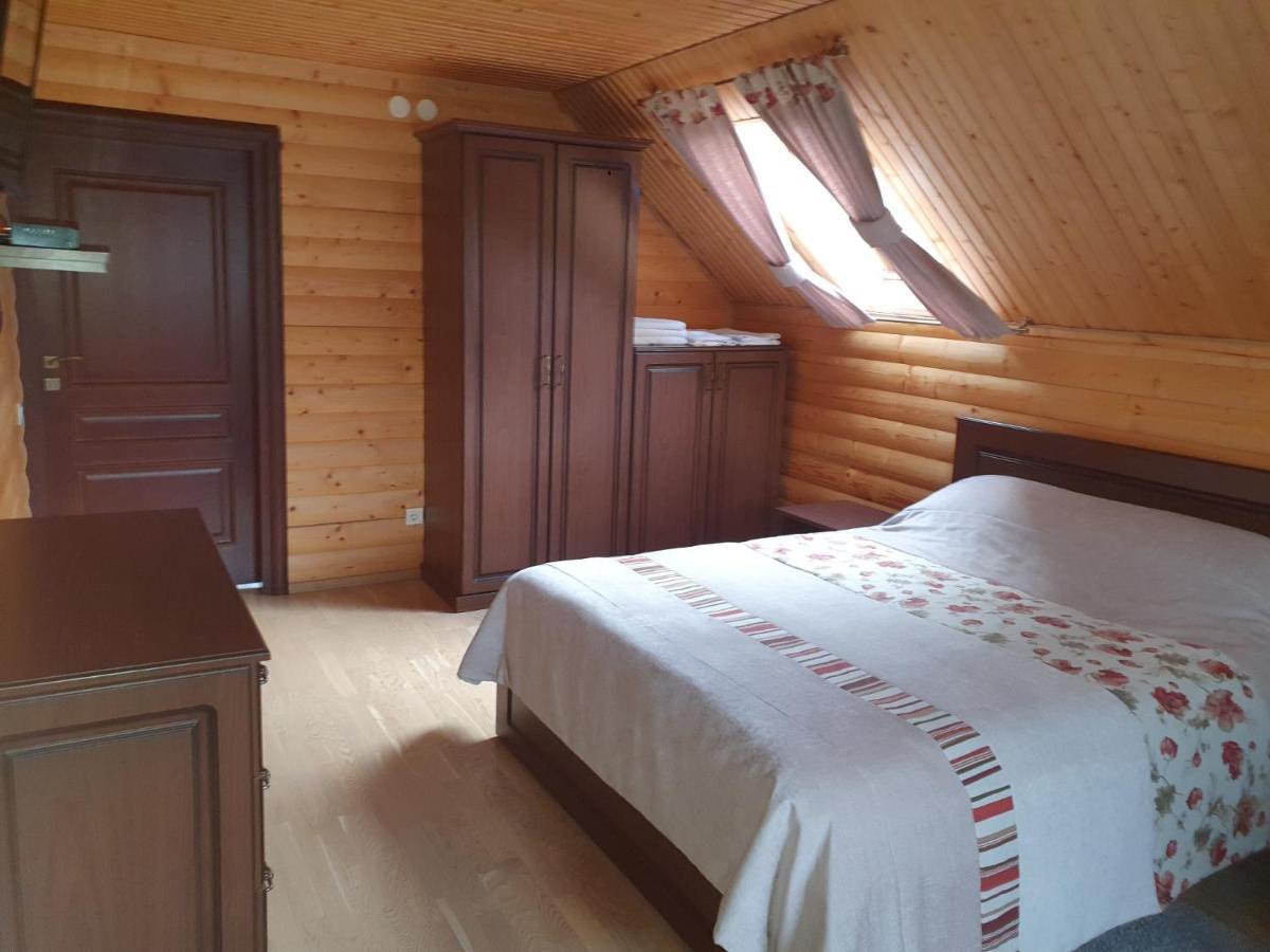 Chalet 888 Cottages Palyanytsya Exterior photo